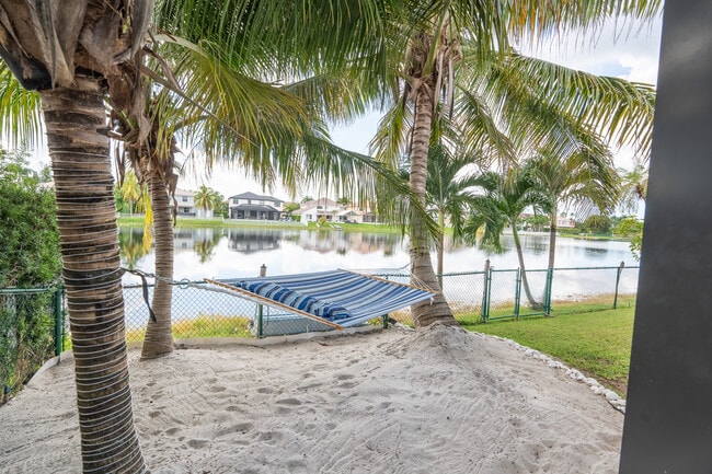 Building Photo - 18004 SW 20th St