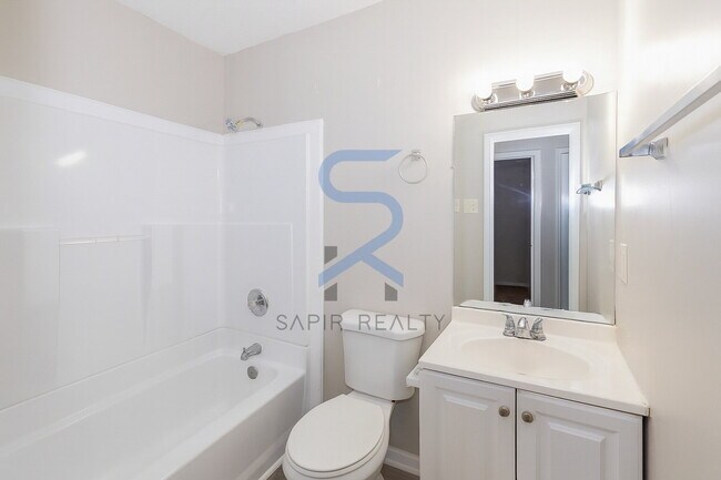 Building Photo - Move in before December 15th and get $100 OFF your rent for the first 3 months — PLUS a $250 Amaz...