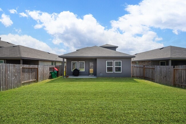 Building Photo - 5419 Wyndham Rdg Ln