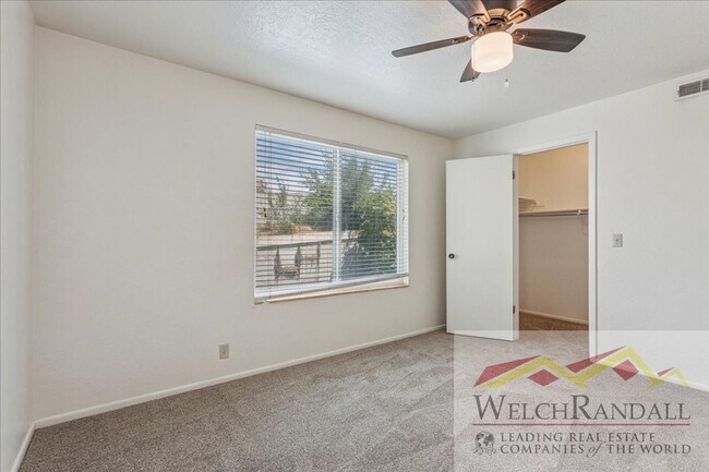 Building Photo - Cozy & Convenient 2-Bed, 1-Bath Condo in Roy!