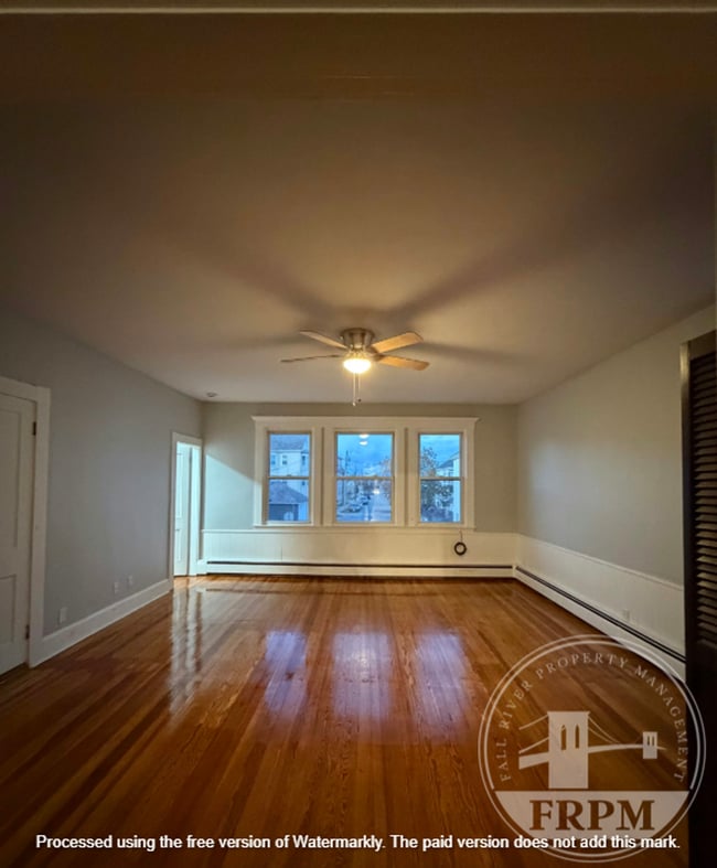 Building Photo - 318 Wood St