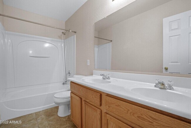 Building Photo - 15422 N 169th Ln