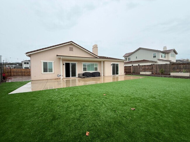 Building Photo - Executive Single-Story Living in Vintage Ranch/Rice Ranch Community