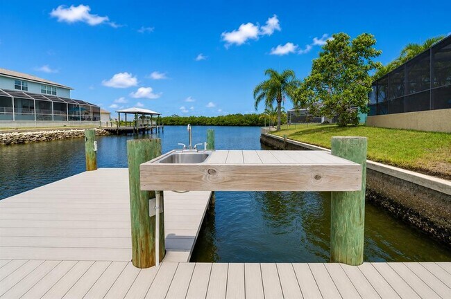 Building Photo - 6530 Bimini Ct