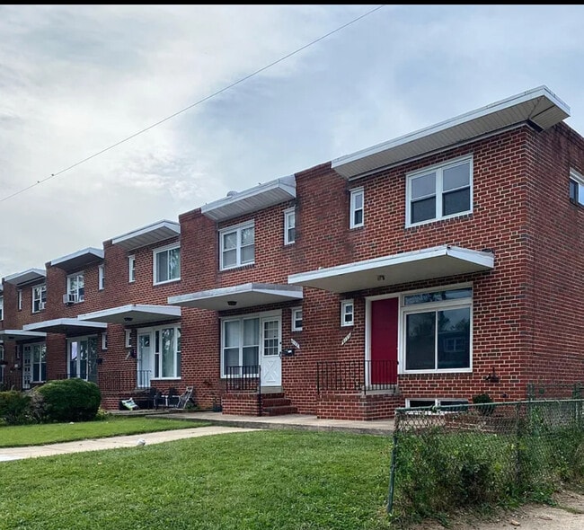 Building Photo - 4150 Crest Heights Rd