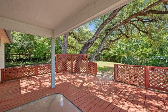 Building Photo - 5208 Sioux Ln