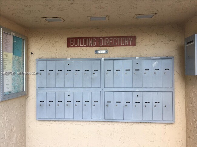 Building Photo - 8401 SW 107th Ave