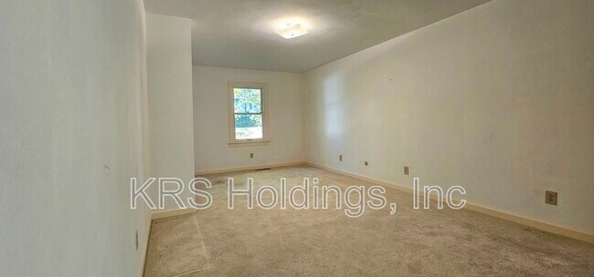 Building Photo - 1029 Dulcie Ave