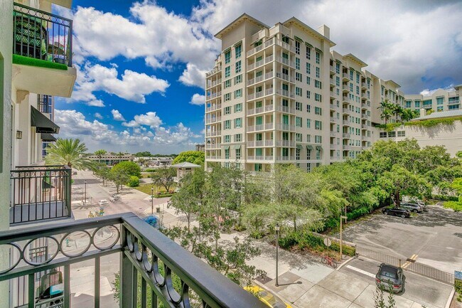 Building Photo - 600 S Dixie Hwy