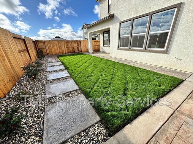 Building Photo - 10315 Marama Wy