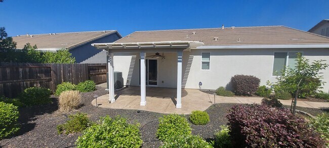 Building Photo - West Park -3 Bedroom, 2 Bath,  Single Stor...