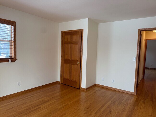 Building Photo - W9206 Ripley Rd