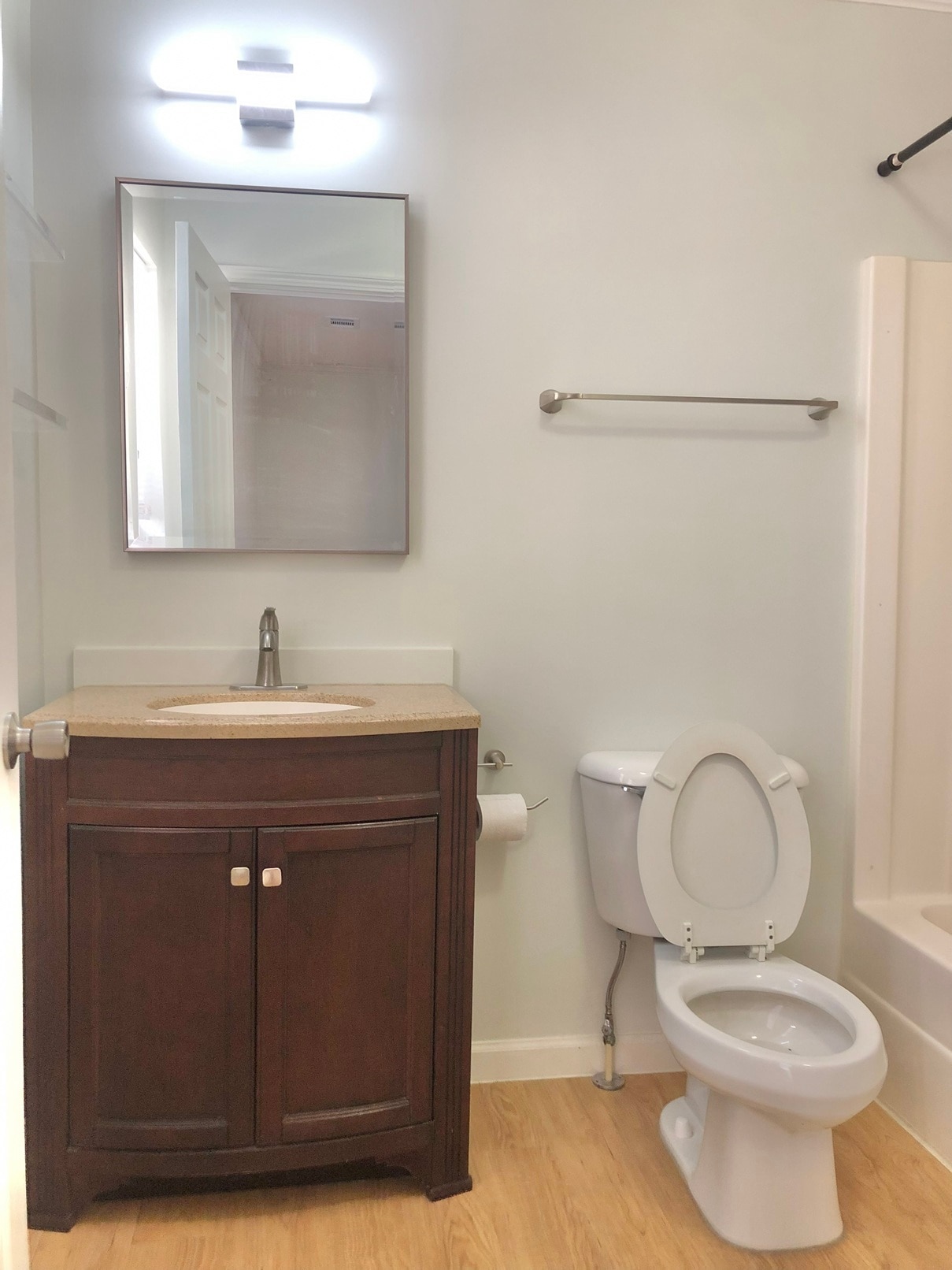 Master Bathroom - 1015 Coleman St SW