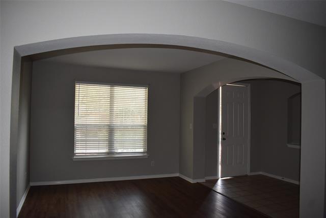 Building Photo - 5804 Mariposa Dr