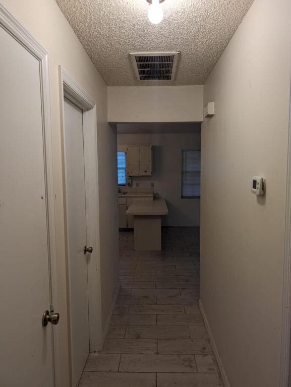 Building Photo - 452 N Sams Point