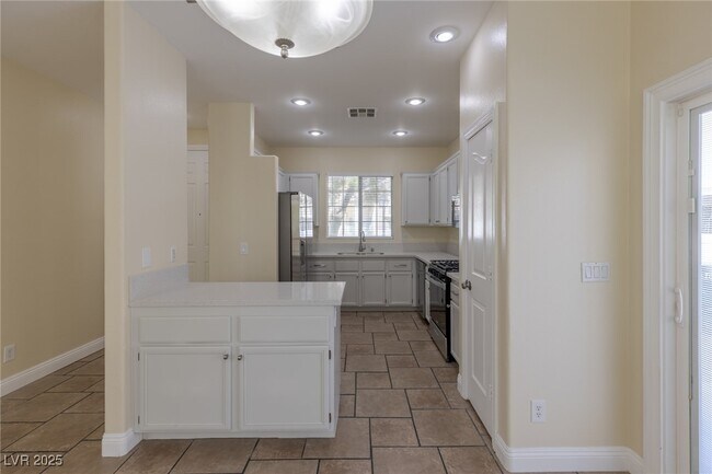 Building Photo - 10382 Cherry Brook St