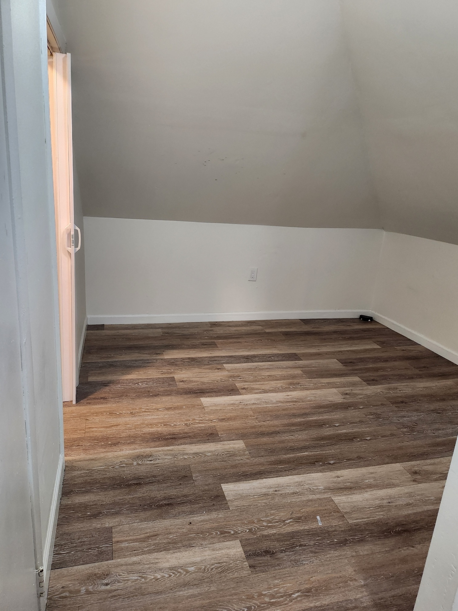 Bedroom - 455 Gregory Ave