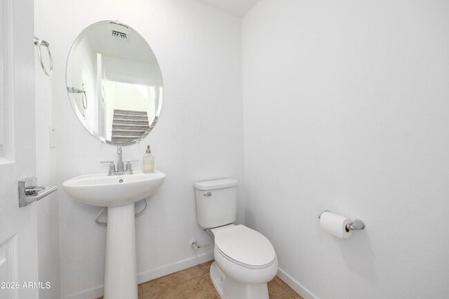 Building Photo - 2019 N Marketside Ave