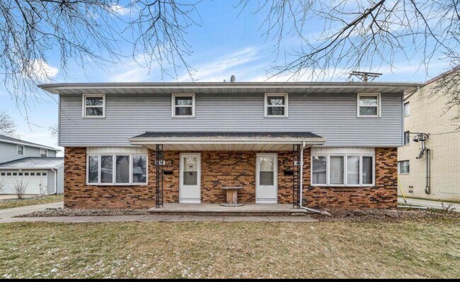 Primary Photo - 1505 S Driscoll St