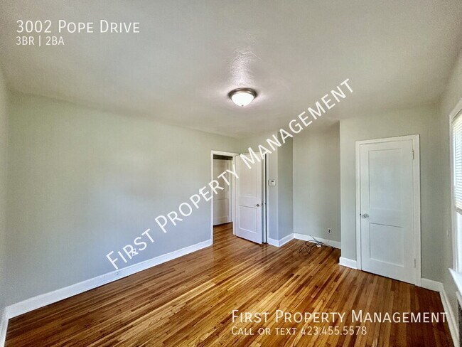 Building Photo - 3002 Pope Dr