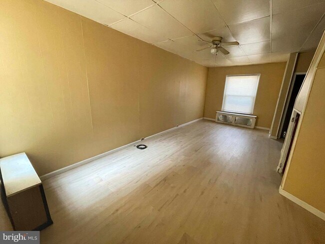 Building Photo - 3244 E St