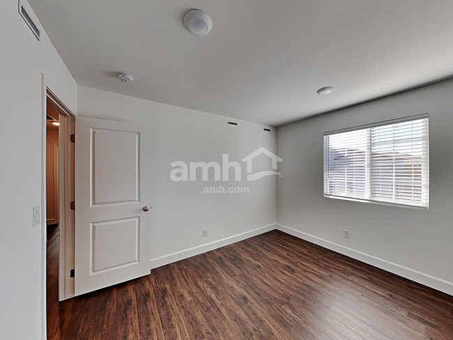 Building Photo - 2846 Hot Cider Ave