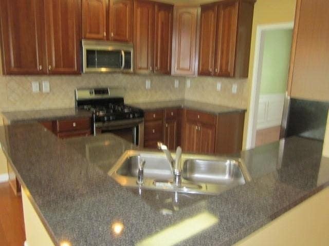 Building Photo - 390 Vinings Vintage Cir SE