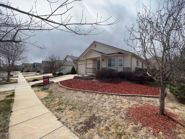 Building Photo - Literally One Block Away From Skyview Middle School