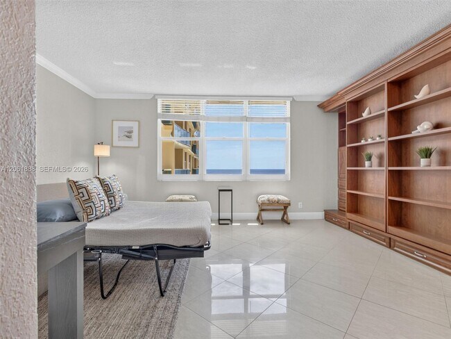 Building Photo - 2501 S Ocean Dr