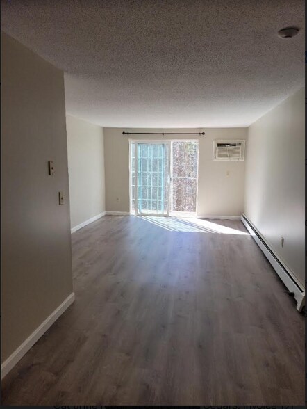 Building Photo - 511 White Cedar Blvd