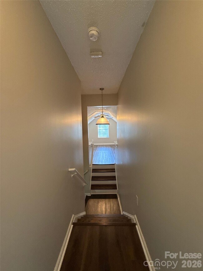 Building Photo - 1601 Elk Creek Ct