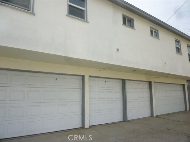 Building Photo - 712 Sartori Ave