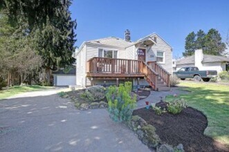 Building Photo - 14555 8th Ave NE