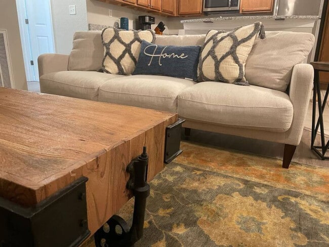 Building Photo - 3245 Clover Rd