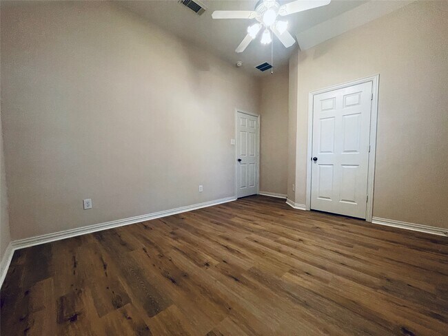 Building Photo - 23411 Desert Gold Dr