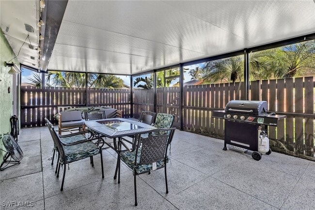 Building Photo - 15514 Crystal Lake Dr