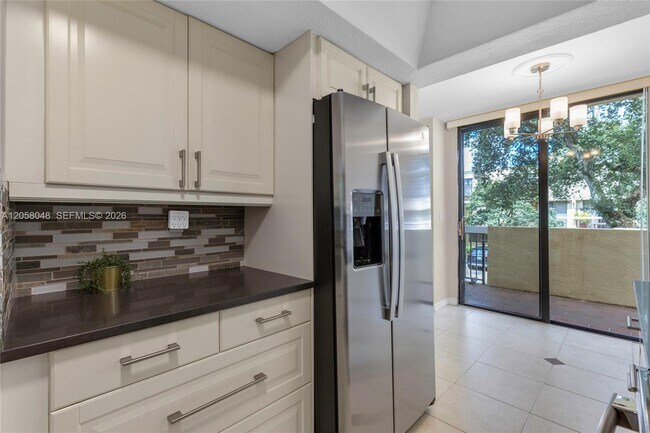 Building Photo - 2930 SW 87th Terrace