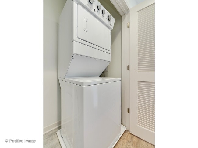 Building Photo - 2116 N Natchez Ave