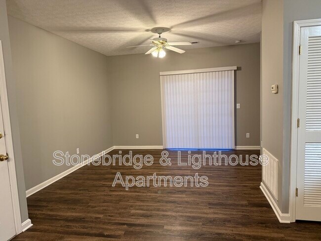 Building Photo - 1101 Foghorn Dr