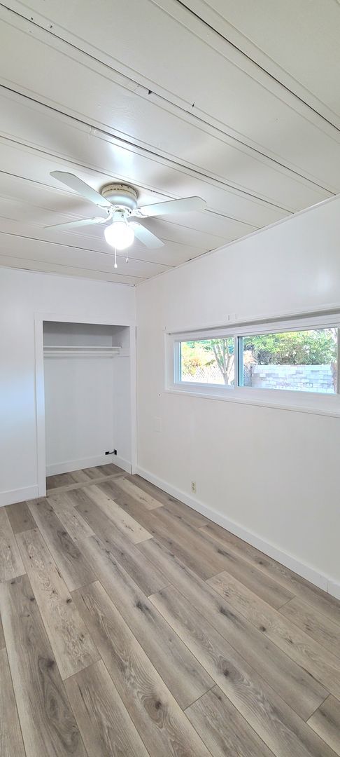 Building Photo - Very Cute Newly Renovated Single-Family Ho...