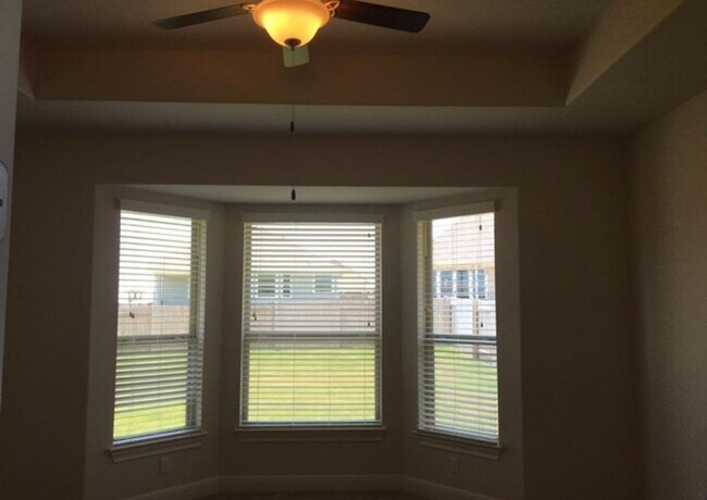 Building Photo - 2739 Florin Cove