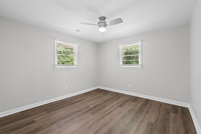 Building Photo - Charming, Newly Remodeled 3 BR, 1.5 BA Home with Fenced Yard on Large Private Lot