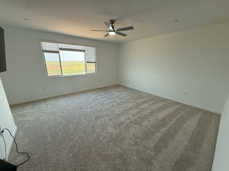 Building Photo - 12783 Crossbill Wy