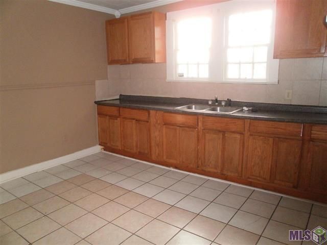Building Photo - 2315 Beech St