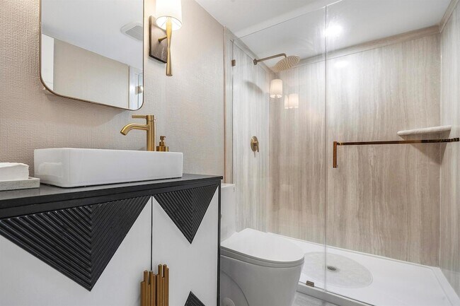 Building Photo - 2400 Presidential 204 Way