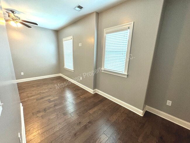 Building Photo - 4BD/4.5BA FOR RENT