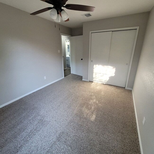 Building Photo - 14623 Highland Ridge
