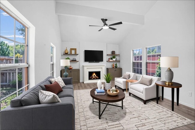 Building Photo - 14110 Bell Towne Dr