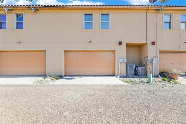 Building Photo - 23 3rd N St