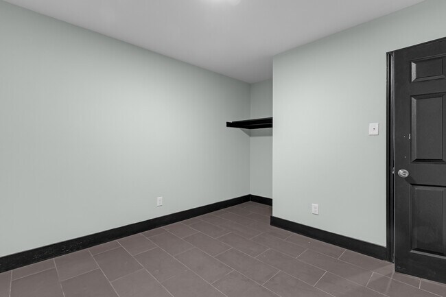 Building Photo - 1697 Baine Ave